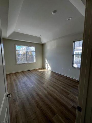 84 Norton Rd, Hillsborough Twp., NJ 08844