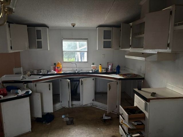 26 Washington St., Hemingway, SC 29554