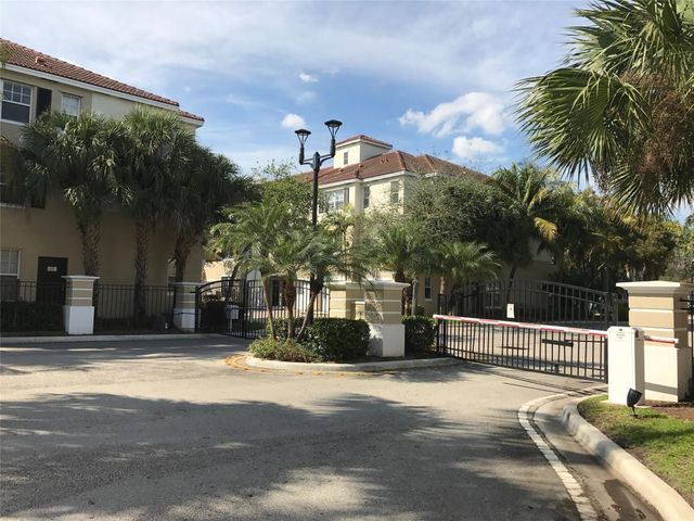 5800 W Sample Road 305, Coral Springs, FL 33067