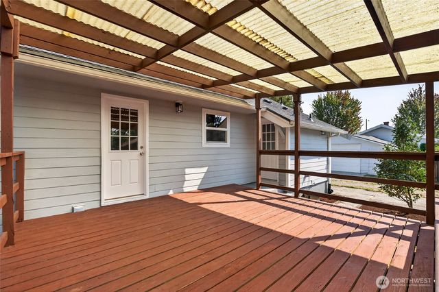 862 S 39th Street, Tacoma, WA 98418