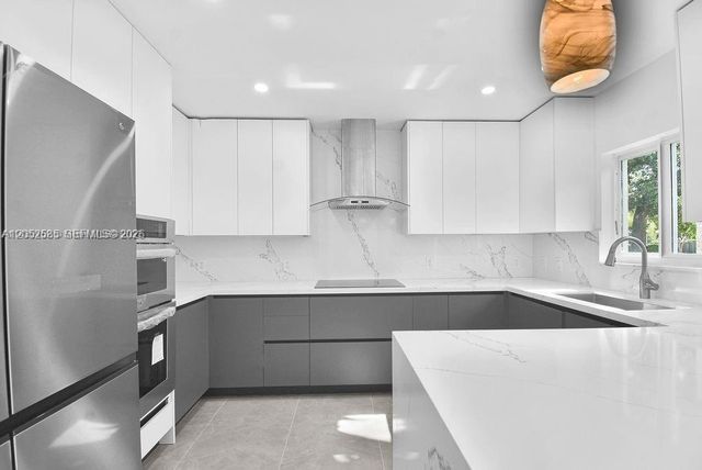 7902 SW 67th Avenue 0, South Miami, FL 33143