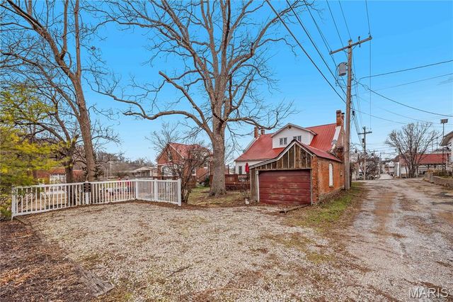 409 Schiller Street, Hermann, MO 65041