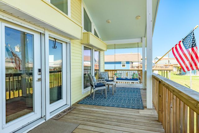 12910 Buccaneer Parkway, Freeport, TX 77541