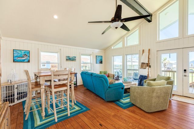 12910 Buccaneer Parkway, Freeport, TX 77541