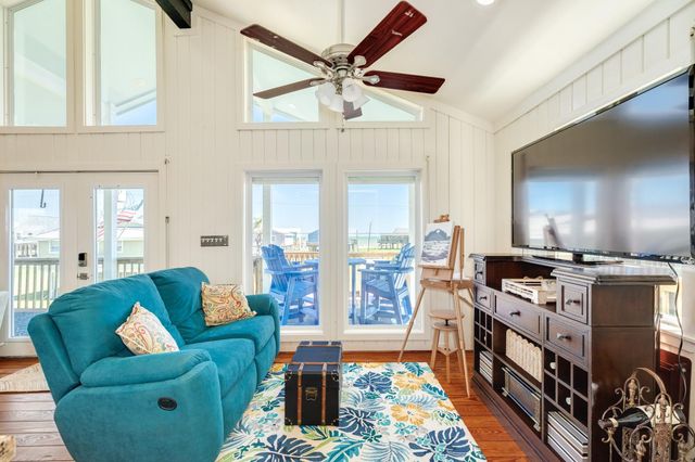 12910 Buccaneer Parkway, Freeport, TX 77541