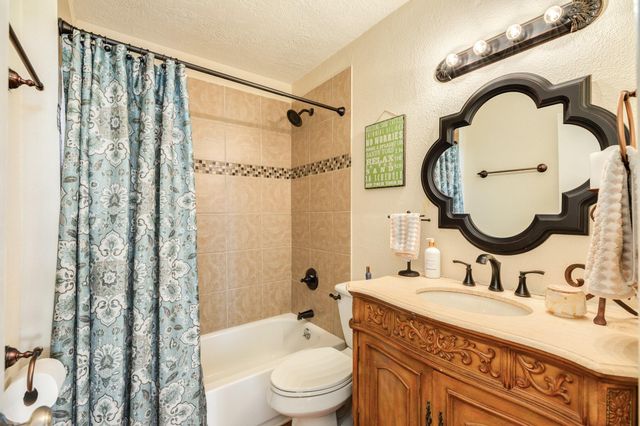 12910 Buccaneer Parkway, Freeport, TX 77541