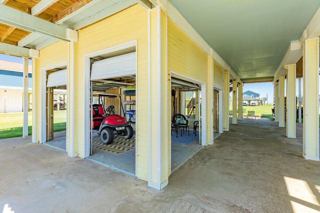 12910 Buccaneer Parkway, Freeport, TX 77541