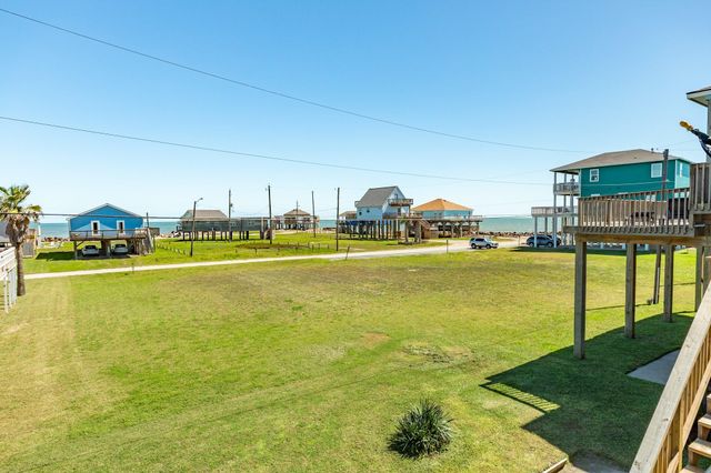 12910 Buccaneer Parkway, Freeport, TX 77541