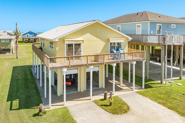 12910 Buccaneer Parkway, Freeport, TX 77541