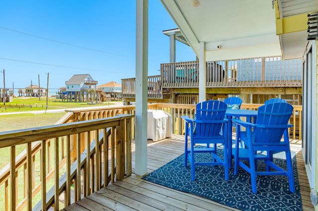 12910 Buccaneer Parkway, Freeport, TX 77541