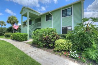 5725 Pelican Pointe Drive 4, Sebastian, FL 32958