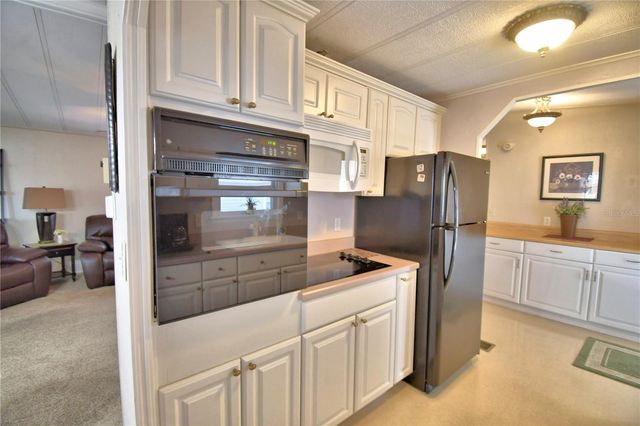 4150 ROLLING OAKS DRIVE, Winter Haven, FL 33880