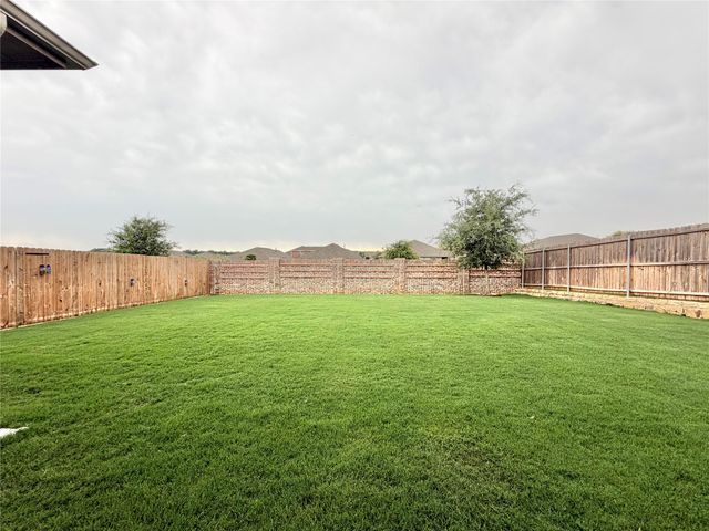 2328 Briscoe Ranch Drive, Weatherford, TX 76087