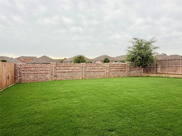 2328 Briscoe Ranch Drive, Weatherford, TX 76087