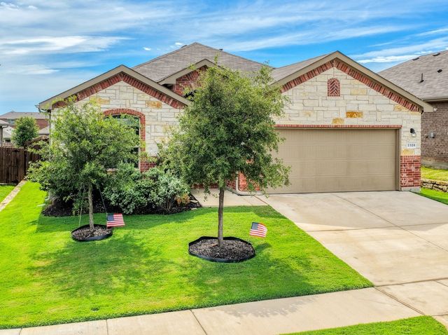 2328 Briscoe Ranch Drive, Weatherford, TX 76087