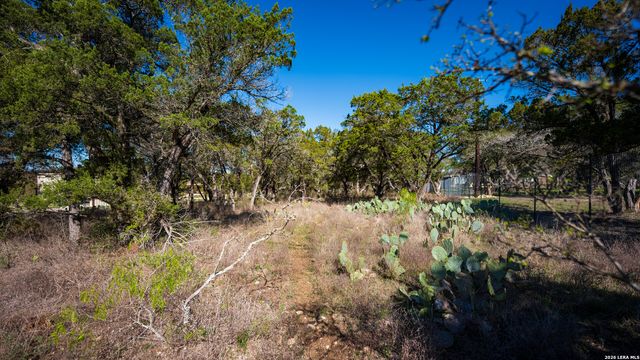 00 Park Lane, Garden Ridge, TX 78266