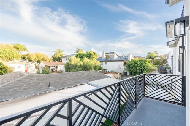 110 S Irena Avenue B, Redondo Beach, CA 90277