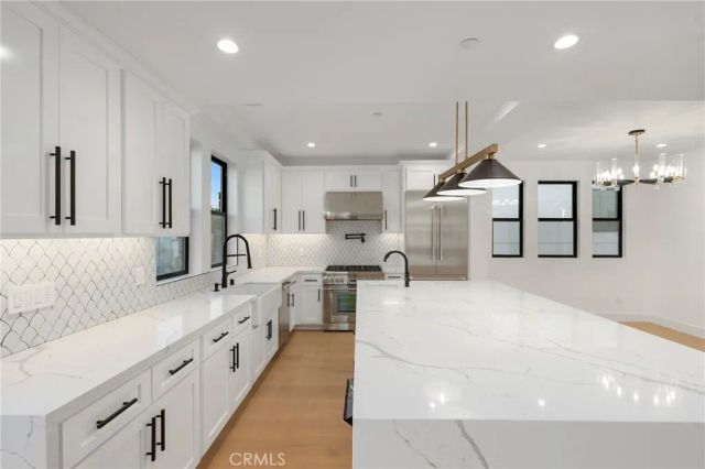 110 S Irena Avenue B, Redondo Beach, CA 90277