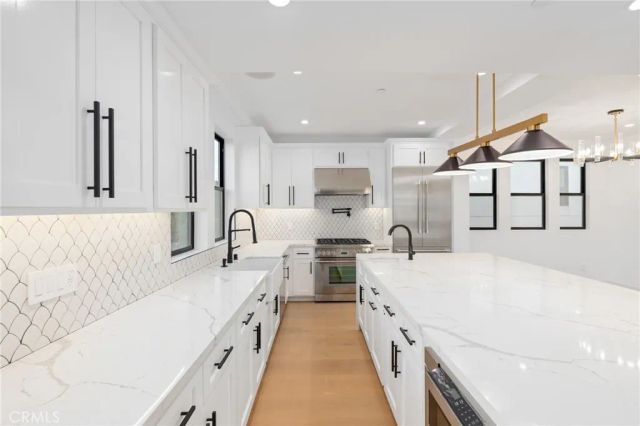 110 S Irena Avenue B, Redondo Beach, CA 90277