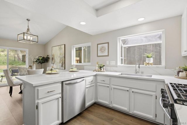 13856 Jack Oak Ln, Lakeside, CA 92040