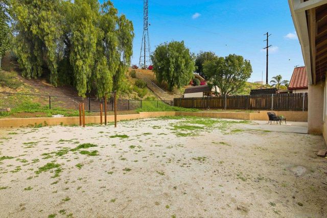 13856 Jack Oak Ln, Lakeside, CA 92040