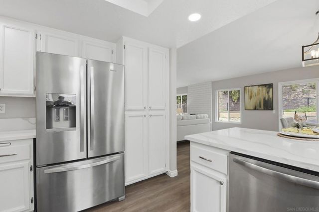 13856 Jack Oak Ln, Lakeside, CA 92040