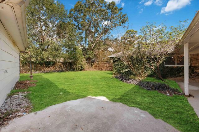 7907 12th Fairway Lane, Humble, TX 77346