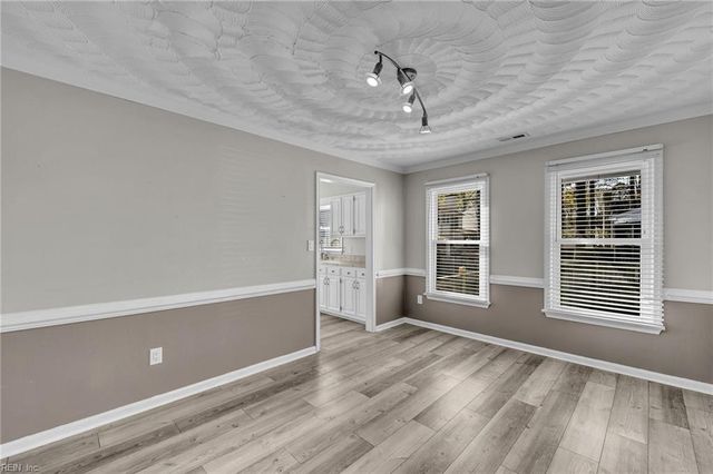 809 Bishop CT, Newport News, VA 23602