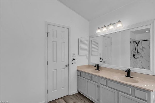 809 Bishop CT, Newport News, VA 23602