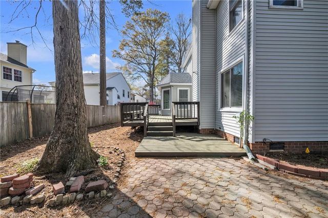 809 Bishop CT, Newport News, VA 23602