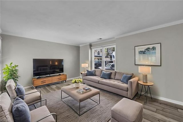 809 Bishop CT, Newport News, VA 23602