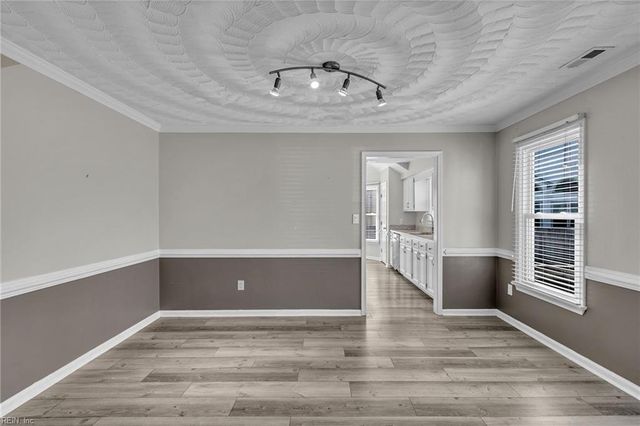 809 Bishop CT, Newport News, VA 23602