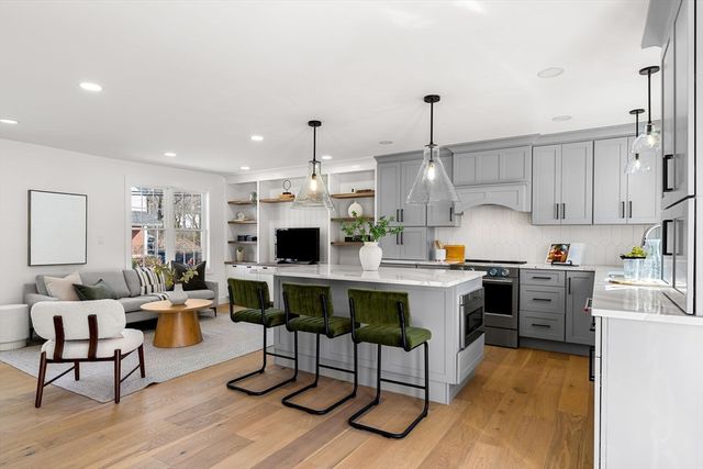 193 Park St, Stoneham, MA 02180