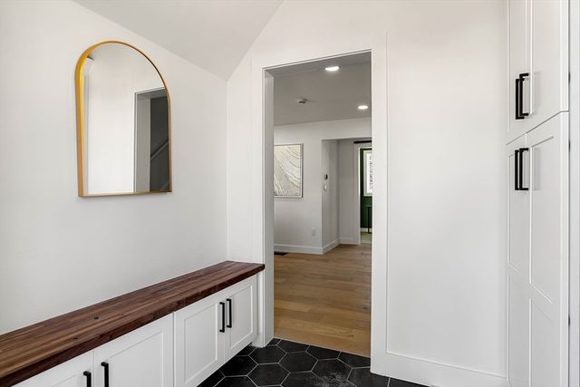 193 Park St, Stoneham, MA 02180