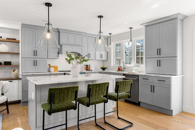 193 Park St, Stoneham, MA 02180