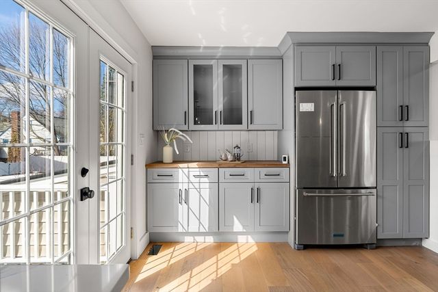 193 Park St, Stoneham, MA 02180