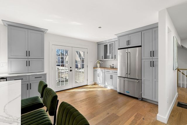 193 Park St, Stoneham, MA 02180