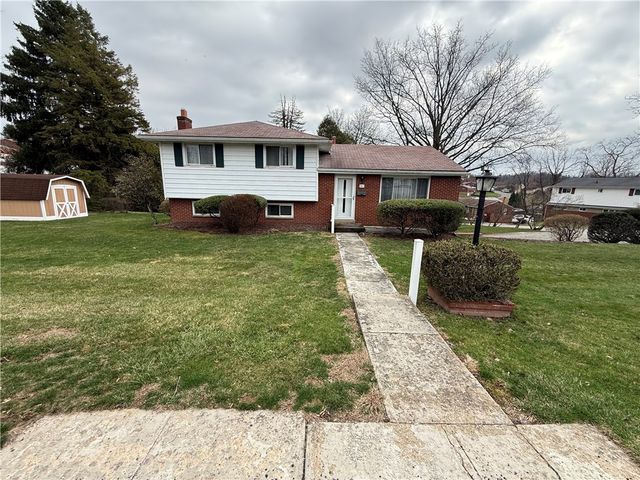 263 Shannon Heights Dr, Penn Hills, PA 15147