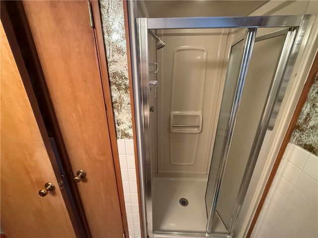 263 Shannon Heights Dr, Penn Hills, PA 15147