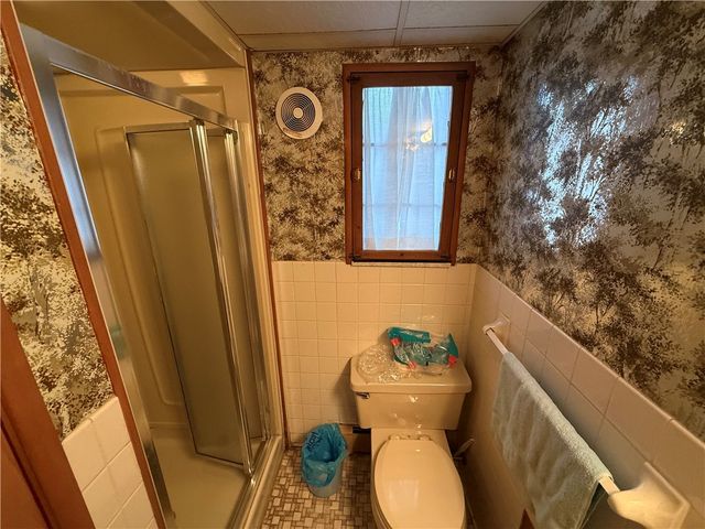 263 Shannon Heights Dr, Penn Hills, PA 15147