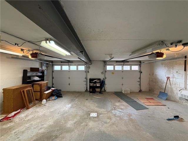 263 Shannon Heights Dr, Penn Hills, PA 15147