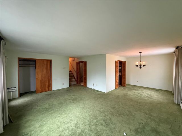 263 Shannon Heights Dr, Penn Hills, PA 15147