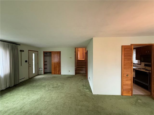 263 Shannon Heights Dr, Penn Hills, PA 15147