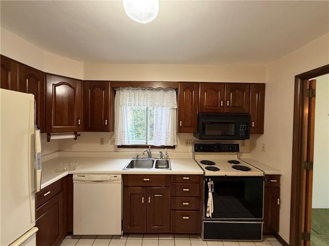 263 Shannon Heights Dr, Penn Hills, PA 15147