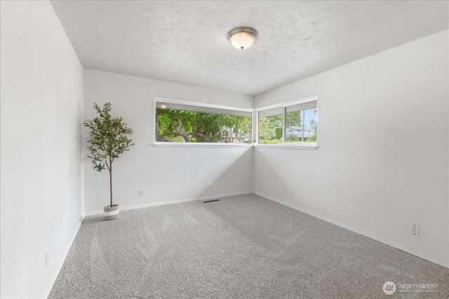 10612 Waller Road E, Tacoma, WA 98446