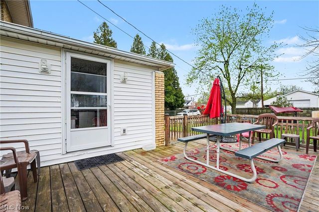 615 W Ohio Avenue, Sebring, OH 44672