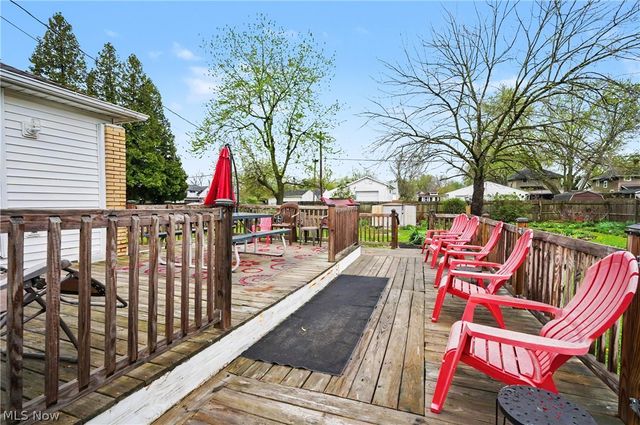 615 W Ohio Avenue, Sebring, OH 44672