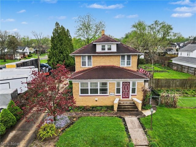 615 W Ohio Avenue, Sebring, OH 44672