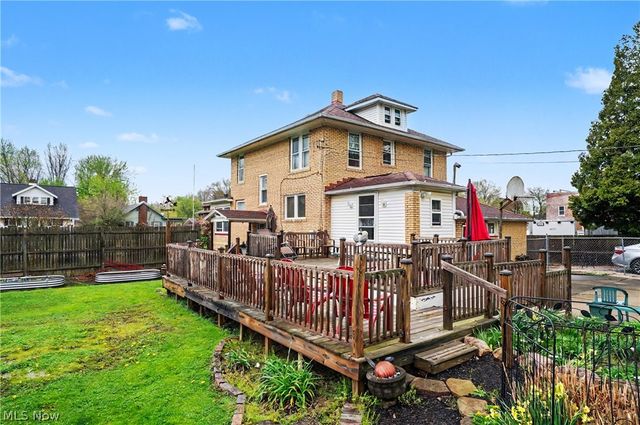 615 W Ohio Avenue, Sebring, OH 44672