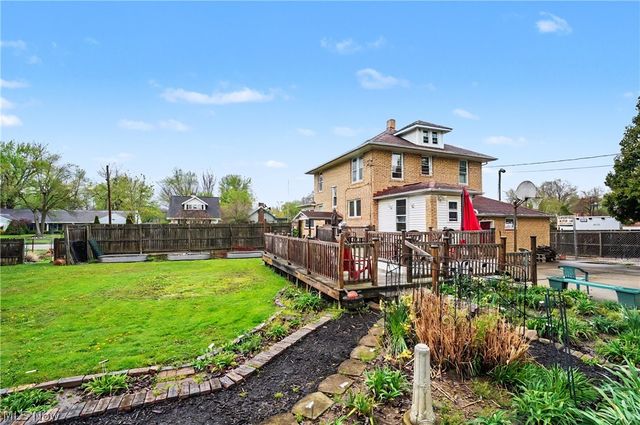 615 W Ohio Avenue, Sebring, OH 44672